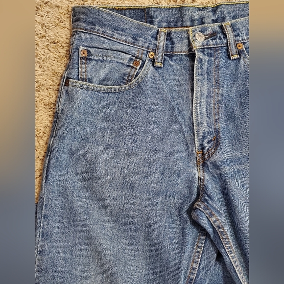 GUC Levi's 32x33, Red Tab, Straight Leg - Picture 2 of 10